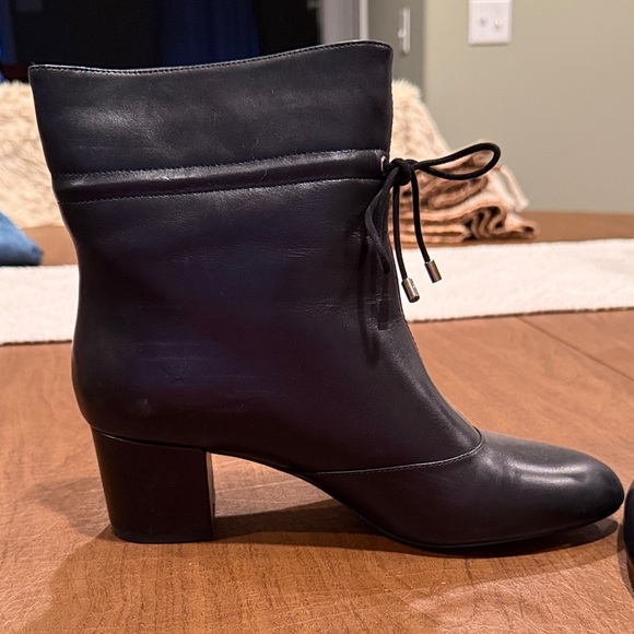 EUC Talbots Black Ankle Boots w Ties SZ 9 - Picture 9 of 14